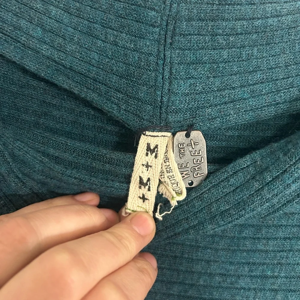 We The Free Teal Cowl Neck Sweater - Picture 4 of 7